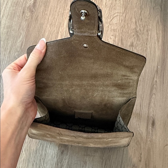 Gucci Beige and Black Shoulder Bag - Picture 4 of 10